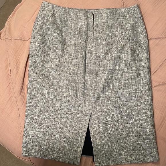 Tommy Hilfiger Grey Pencil Skirt - Picture 2 of 3